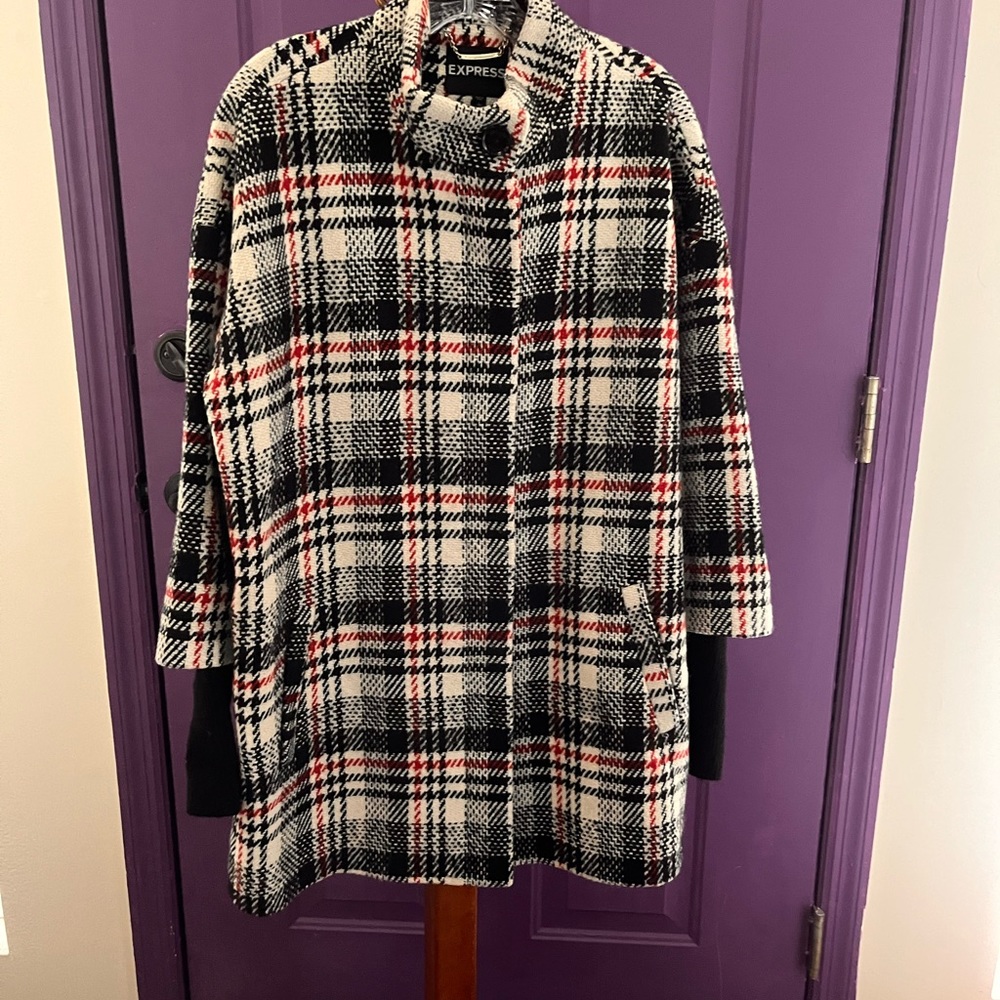 Express brand winter coat.  Worn just a few times. Like new. Size Large